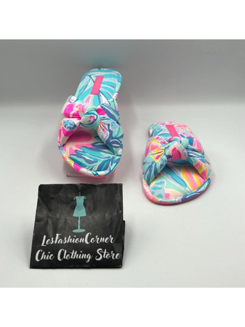 NWOT Lilly Pulitzer In The Sea Glass Aqua Rainforest Pool Slippers Sz S/M 3334 - Picture 2 of 16